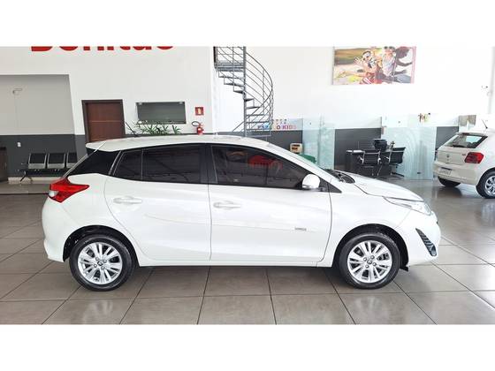 TOYOTA YARIS 1.3 16V FLEX XL PLUS TECH MULTIDRIVE